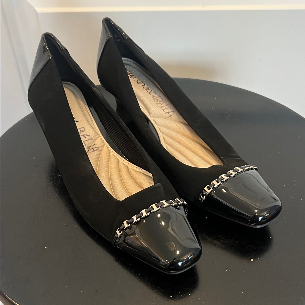 EASY STREET Women's Orbit Pump Size 7.5M In Black Suede